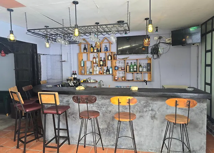Hostel Lunar Park *